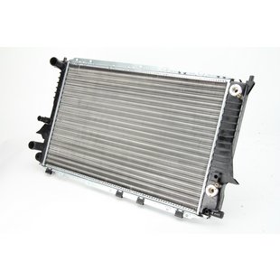 Radiator THERMOTEC D7A016TT